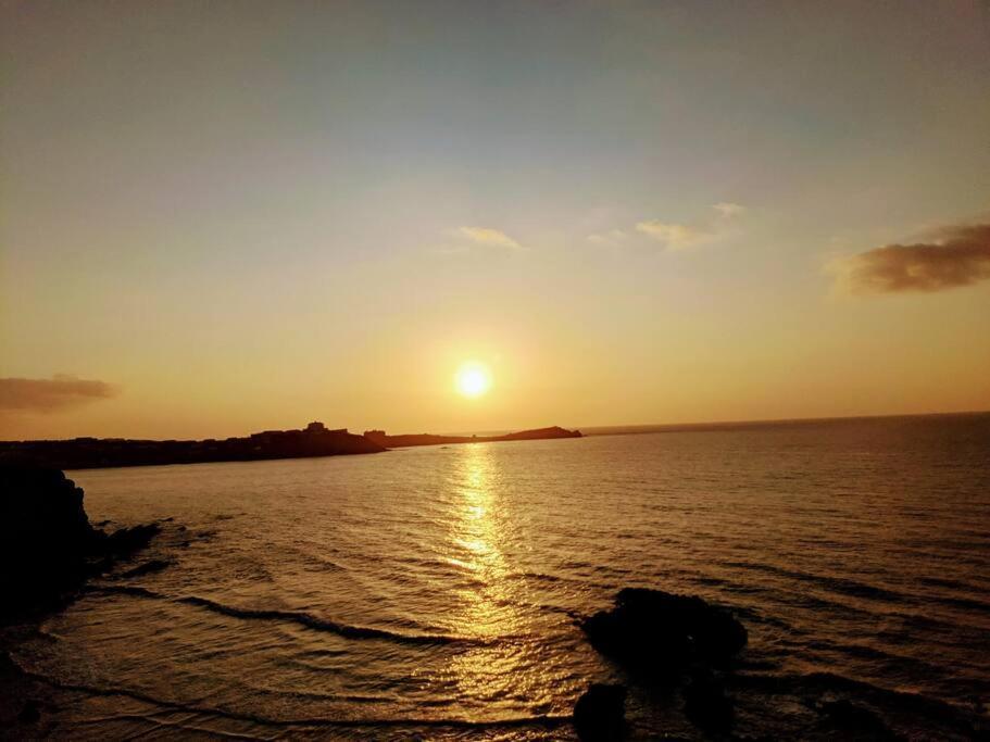 Large 4 Person Couples And Family Caravan In Newquay Bay Resort Ngoại thất bức ảnh