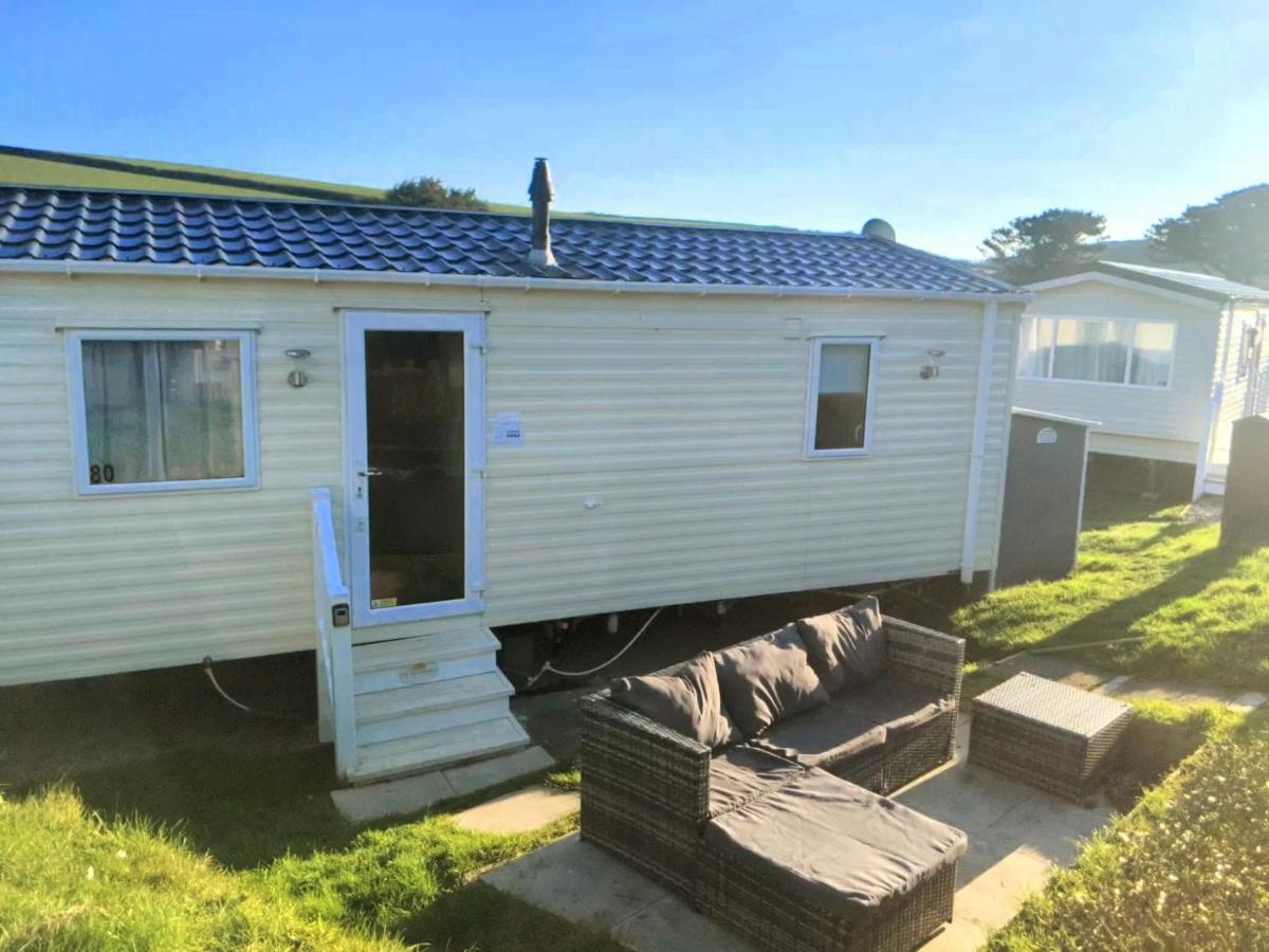 Large 4 Person Couples And Family Caravan In Newquay Bay Resort Ngoại thất bức ảnh